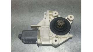 MOTOR ELEVALUNAS DELANTERO IZQUIERDO FORD FOCUS LIM. 2.0 TDCi (136 CV) DE 2008 - D.4729516 / 4M5T14A368