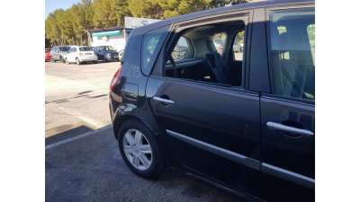 PUERTA TRASERA DERECHA RENAULT SCENIC II 1.9 dCi D (120 CV) DE 2005 - D.4731781