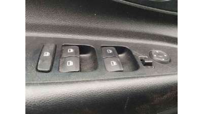 MANDO ELEVALUNAS DELANTERO IZQUIERDO  HYUNDAI I20 1.0 TGDI (101 CV) DE 2021 - D.4737396
