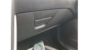 GUANTERA FORD FOCUS LIM. 1.6 16V Ti-VCT (125 CV) DE 2016 - D.4737549