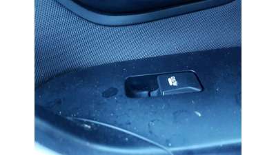 MANDO ELEVALUNAS DELANTERO DERECHO KIA CEED 1.4 CRDi (90 CV) DE 2012 - D.4741254