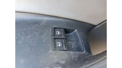 MANDO ELEVALUNAS DELANTERO IZQUIERDO  SEAT IBIZA 1.2 TSI (86 CV) DE 2013 - D.4741530