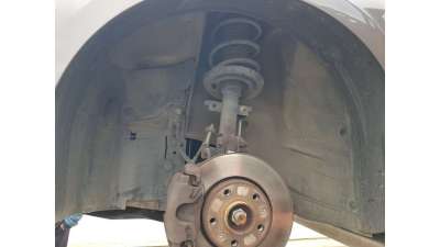 PLASTICO PASE RUEDA DEL. IZQ. RENAULT LAGUNA III 1.5 dCi D FAP (110 CV) DE 2010 - D.4745414
