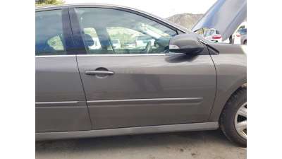 PUERTA DELANTERA DERECHA RENAULT LAGUNA III 1.5 dCi D FAP (110 CV) DE 2010 - D.4745420