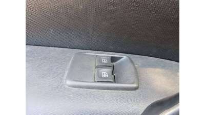 MANDO ELEVALUNAS DELANTERO IZQUIERDO  MERCEDES CITAN  FURGON 1.5 CDI (95 CV) DE 2021 - D.4746300 / A4158202610