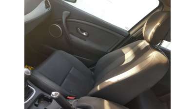 ASIENTO DELANTERO DERECHO RENAULT MEGANE III BERLINA 5 P 1.5 dCi D (106 CV) DE 2009 - D.4746666