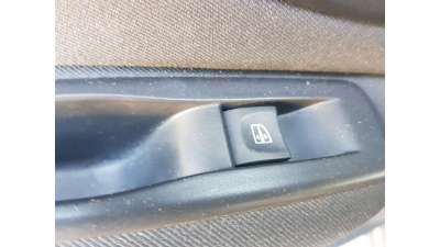 MANDO ELEVALUNAS TRASERO IZQUIERDO RENAULT MEGANE III BERLINA 5 P 1.5 dCi D (106 CV) DE 2009 - D.4746724