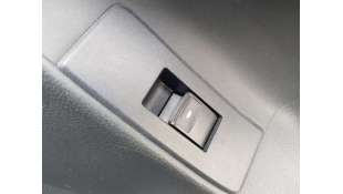 MANDO ELEVALUNAS TRASERO DERECHO TOYOTA VERSO 2.0 D-4D (126 CV) DE 2010 - D.4748474