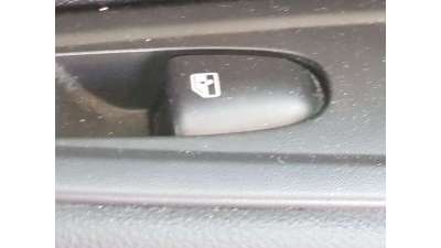 MANDO ELEVALUNAS TRASERO DERECHO RENAULT KADJAR 1.5 dCi D FAP Energy (110 CV) DE 2015 - D.4749202