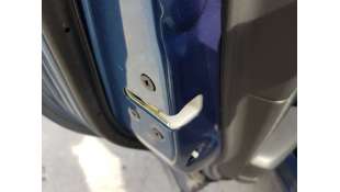 CERRADURA PUERTA TRASERA IZQUIERDA  MAZDA 2 LIM. 1.5 16V (90 CV) DE 2018 - D.4750554