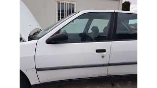 PUERTA DELANTERA IZQUIERDA PEUGEOT 306 BERLINA 3/5 PUERTAS 1.4 (75 CV) DE 1993 - D.4751055