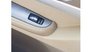 MANDO ELEVALUNAS TRASERO IZQUIERDO SSANGYONG RODIUS 2.7 Turbodiesel (163 CV) DE 2010 - D.4751160