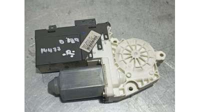 MOTOR ELEVALUNAS DELANTERO IZQUIERDO CITROEN C5 BERLINA 2.0 16V (136 CV) DE 2002 - D.4751433 / 9632531880