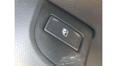 MANDO ELEVALUNAS TRASERO DERECHO SKODA OCTAVIA COMBI 1.6 TDI DPF (110 CV) DE 2017 - D.4753577