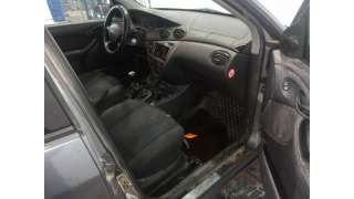 FORD FOCUS BERLINA CAK Ambiente 2002 4p - 22707