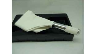 PALANCA FRENO DE MANO ACCESORIO UNIVERSAL - 1031261 / 8421779434001 - FUNDA PALANCA FRENO DE MANO PIEL BLANCA LEATHER HANDBRAKE  2