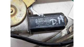 ELEVALUNAS DELANTERO DERECHO MITSUBISHI MONTERO (1994-1999) 2.8 TD (V46W, V26W) 125CV 2835CC - L.77141 / MB669164R