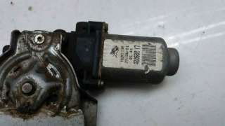 ELEVALUNAS TRASERO DERECHO NISSAN ALMERA I (1995-2000) - L.384061 / 400689T3