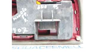 PILOTO TRASERO DERECHO FORD MONDEO I (1994-1996) 1.8 I 16V 112CV 1796CC - L.390494 / 93BG13N004CC