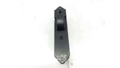MANDO ELEVALUNAS TRASERO DERECHO MITSUBISHI MONTERO SPORT I (2002-) 2.5 TD (K94W, K74T) 115CV 2477CC - L.3285371 / MR194819
