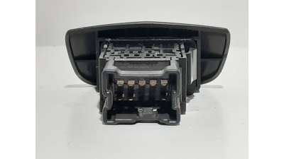 MANGUETA DELANTERA IZQUIERDA VOLKSWAGEN VENTO (1991-1998) 1.9 D 65CV 1896CC - L.5854949 / 191407255C
