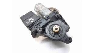MOTOR ELEVALUNAS TRASERO DERECHO VOLKSWAGEN PASSAT (1996-2000) 1.9 TDI 110CV 1896CC - L.6820274 / 3B5839752A