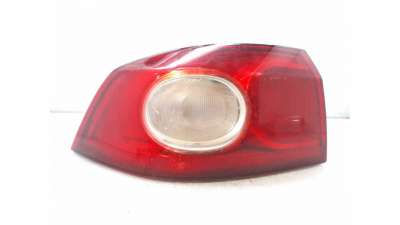 PILOTO TRASERO IZQUIERDO RENAULT LAGUNA II (2005-2007) 1.9 DCI (BG1A, BG1W) 110CV 1870CC - L.6988860 / 8200002473