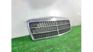 REJILLA DELANTERA MERCEDES-BENZ CLASE E (1996-1999) E 290 TURBO-D (210.017) 129CV 2874CC - L.7015256 / 2108880023 2