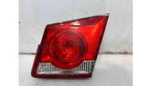 PILOTO TRASERO DERECHO INTERIOR CHEVROLET CRUZE (2009-) 2.0 CDI 150CV 1991CC - L.7025019 / 96830495