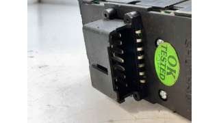 MANDO ELEVALUNAS DELANTERO IZQUIERDO OTROS VEHICULOS - L.7027926 / 183574