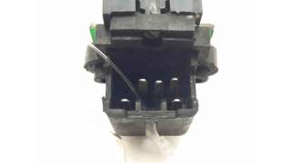 MANDO ELEVALUNAS TRASERO DERECHO OTROS VEHICULOS - L.7027927 / 250807