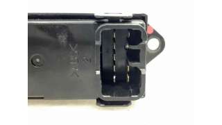 MANDO ELEVALUNAS TRASERO IZQUIERDO MITSUBISHI OUTLANDER II (2007-2012) 2.0 DI-D 140CV 1968CC - L.7049034 / 8608A063