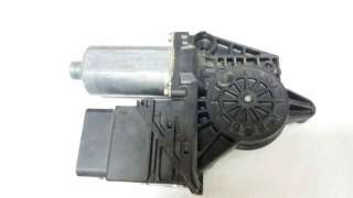 MOTOR ELEVALUNAS TRASERO IZQUIERDO VOLKSWAGEN PASSAT (1996-2000) 1.9 TDI 110CV 1896CC - L.7059930 / 0130821697