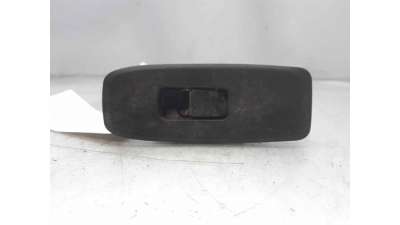 MANDO ELEVALUNAS DELANTERO DERECHO MITSUBISHI MONTERO III (2000-2007) 3.5 203CV 3497CC - L.7096060 / 8608A006