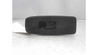 MANDO ELEVALUNAS DELANTERO DERECHO MITSUBISHI MONTERO III (2000-2007) 3.5 203CV 3497CC - L.7096060 / 8608A006