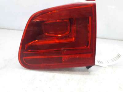 PILOTO TRASERO DERECHO INTERIOR VOLKSWAGEN TIGUAN (2010-2018) 2.0 TDI 110CV 1968CC - L.7151068 / 5N0945094G