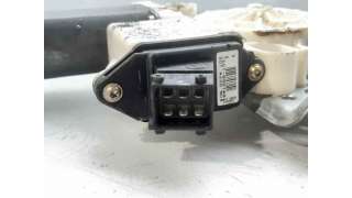 ELEVALUNAS DELANTERO DERECHO TOYOTA COROLLA (2002-2006) 2.0 D-4D (CDE120) 90CV 1995CC - L.7169843 / 6981002120