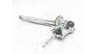 ELEVALUNAS TRASERO DERECHO MITSUBISHI L 200 (1996-2007) 2.5 TD 4WD (K74T) 99CV 2477CC - L.7170070 / MR144532