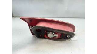 PILOTO TRASERO DERECHO INTERIOR ALFA ROMEO 147 (2003-2010) 1.9 JTD (937.AXF1A, 937.BXF1A) 101CV 1910CC - L.7200685 / 606937