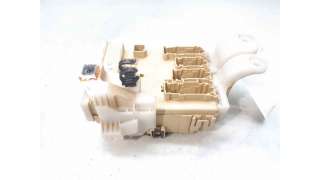CAJA RELES / FUSIBLES TOYOTA AURIS (2009-2012) 1.6 (ZRE151) 132CV 1598CC - L.7237348 / 8273012X80A