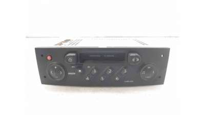 SISTEMA AUDIO / RADIO CD RENAULT MEGANE II SEDÁN (2003-) 1.6 113CV 1598CC - L.7323737 / 8200256140