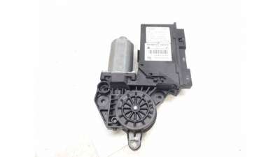 MOTOR ELEVALUNAS TRASERO DERECHO SEAT EXEO (2009-2010) 1.6 102CV 1595CC - L.7326672 / 8E0959802E