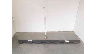 FALDON LATERAL RENAULT GRAND SCÉNIC II (2004-2009) - L.7364686 / 8200574607