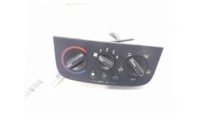 MANDO CALEFACCION /  AIRE ACONDICIONADO OPEL CORSA C (2000-2009) 1.7 DTI (F08, F68) 75CV 1686CC - L.7396033 / 09196202