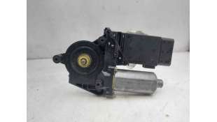MOTOR ELEVALUNAS DELANTERO DERECHO VOLKSWAGEN PASSAT (1996-2000) 1.8 125CV 1781CC - L.7403417 / 0130821694