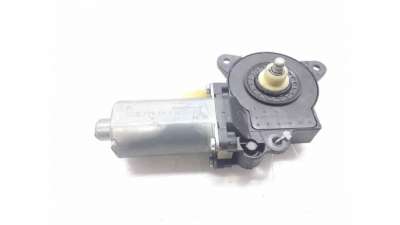 MOTOR ELEVALUNAS DELANTERO DERECHO FORD FIESTA V (2001-2008) 1.4 16V 80CV 1388CC - L.7410842 / 0130821939