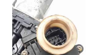 ELEVALUNAS TRASERO IZQUIERDO TOYOTA COROLLA VERSO (2004-2009) 2.0 D-4D (CUR10) 116CV 1995CC - L.7481408 / 698400F020