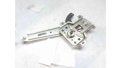 ELEVALUNAS TRASERO IZQUIERDO HYUNDAI I10 (2011-2013) 1.1 69CV 1086CC - L.7484067 / 834010X000