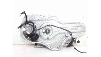 ELEVALUNAS DELANTERO DERECHO HYUNDAI ELANTRA (2000-2006) 1.6 107CV 1599CC - L.7504261 / 824802D061AX