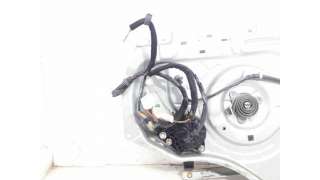 ELEVALUNAS DELANTERO DERECHO HYUNDAI ELANTRA (2000-2006) 1.6 107CV 1599CC - L.7504261 / 824802D061AX